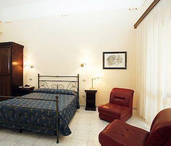 Cappello Hotel Lecce Kültér fotó